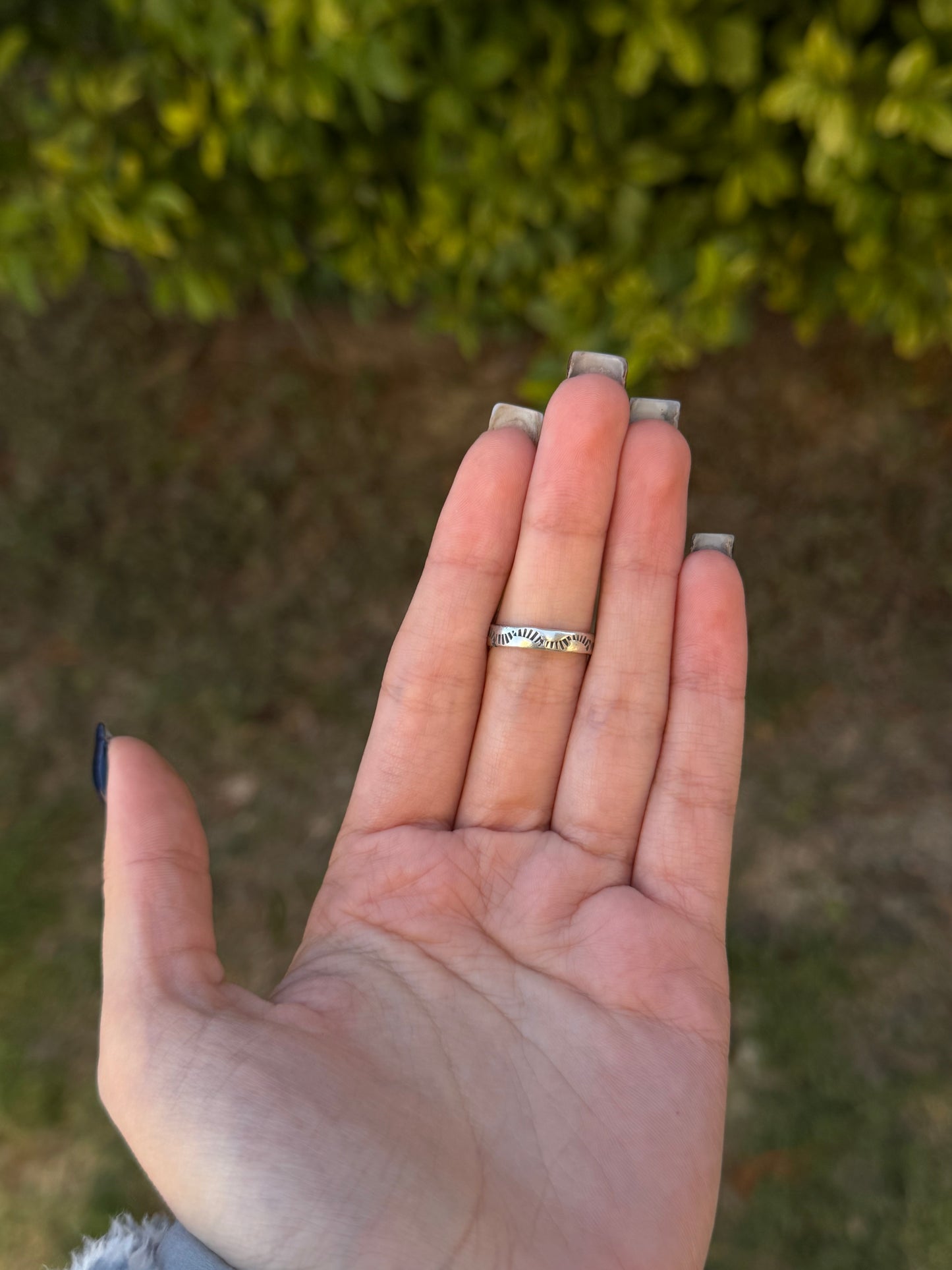 pink conch heart ring (sz 6)