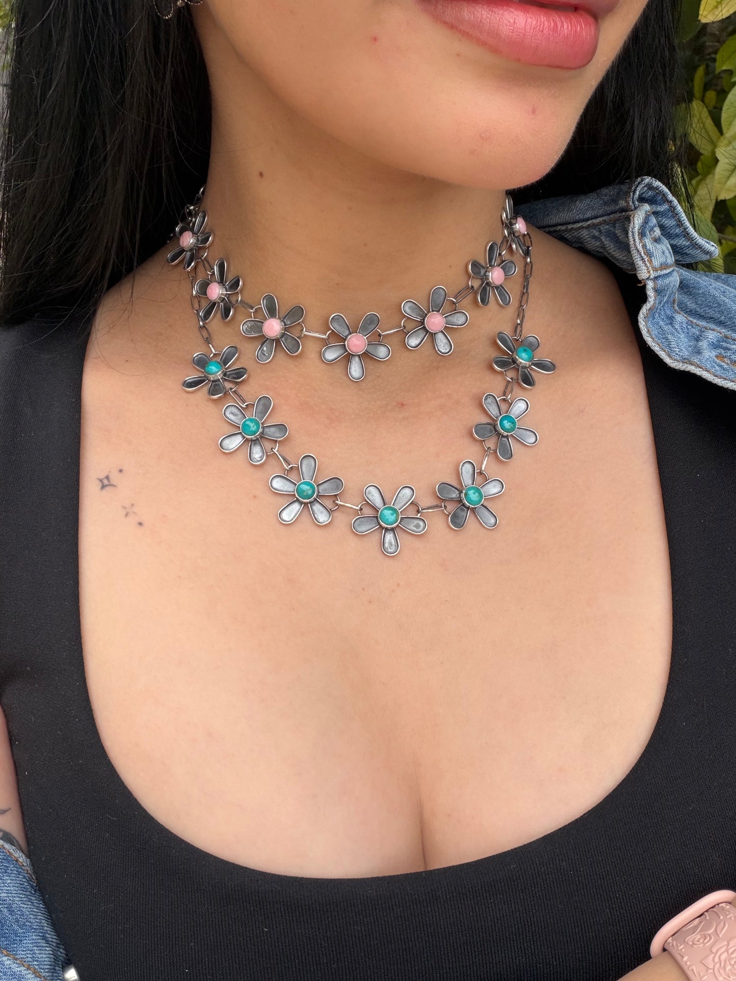 Flower necklace/choker